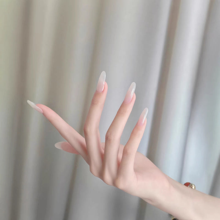 Elegante Stiletto Druck-auf-Nagelkunst