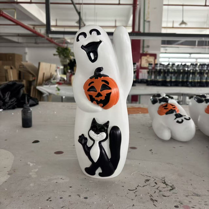 Dekorative Mumienfigur mit fröhlichem Lächeln Karnz