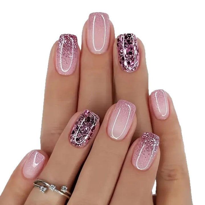Elegante Ombre-Nagelverlängerungen Karnz