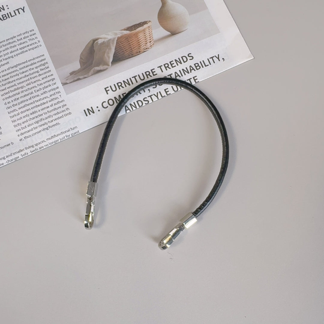 Stylische Leder-Handyband Karnz