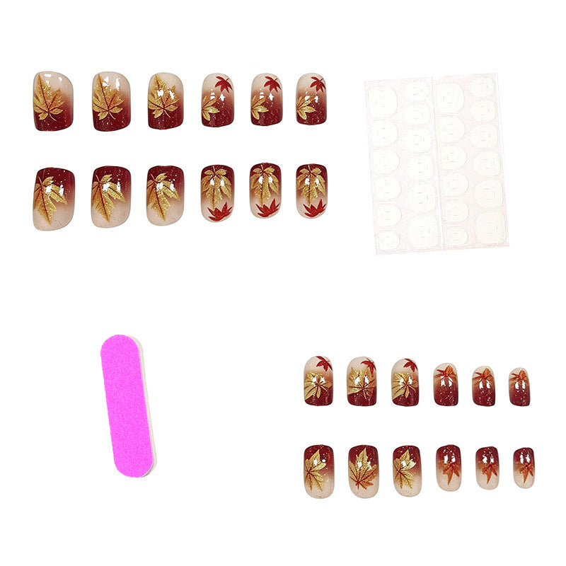 Herbstblatt-Design Nagelkunst Karnz