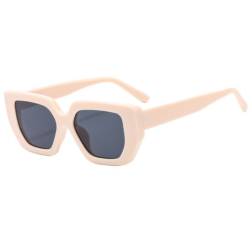Damen moderne geometrische Sonnenbrille mit auffälligem Rahmen Karnz