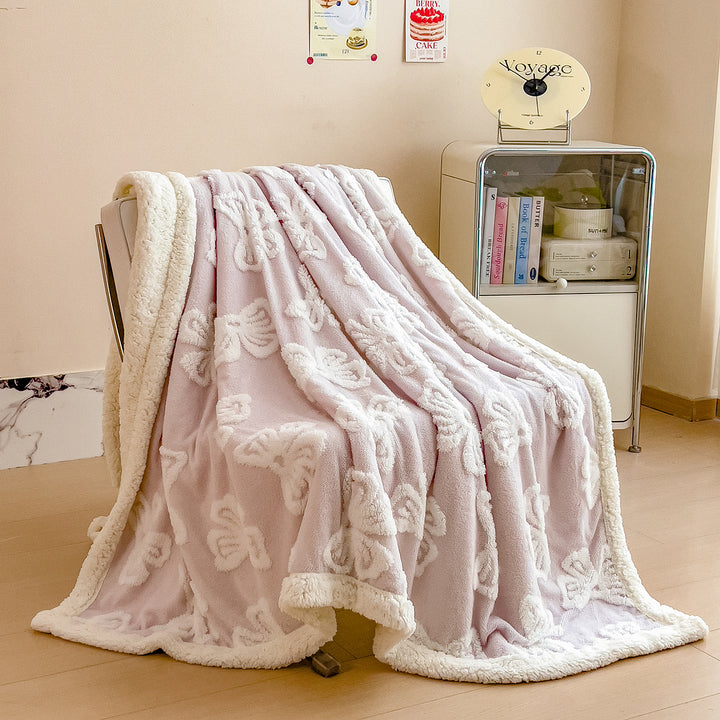 Gemütliche floral gemusterte Fleece-Decke