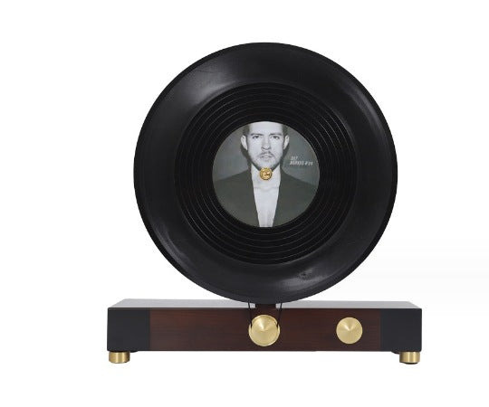 Vintage-inspirierende Grammophon-Dekorationsskulptur