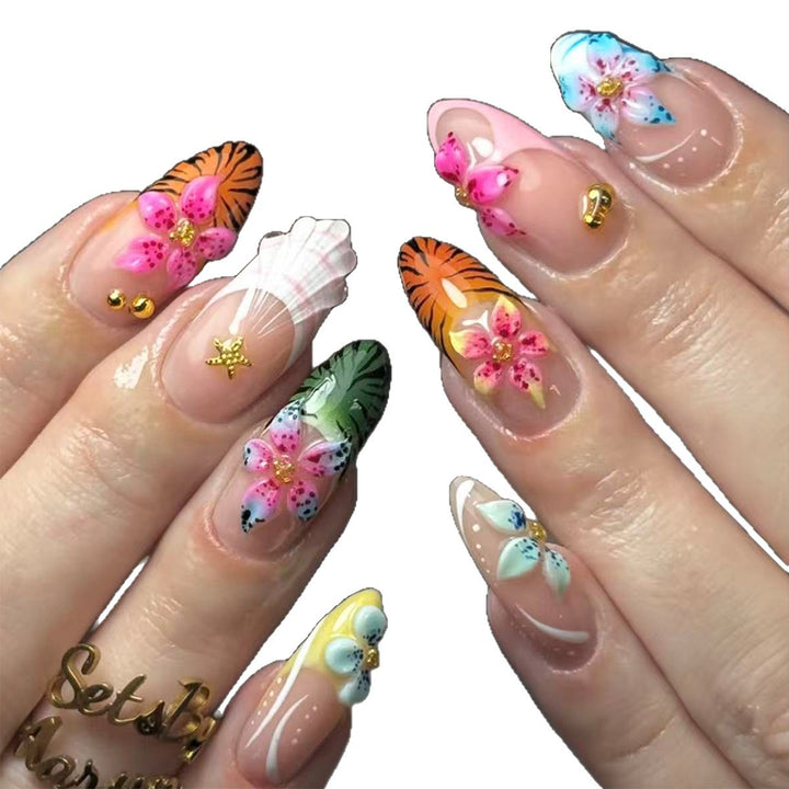 Kunstfingernägel mit Kreativen Floralen und Tropischen Designs Karnz