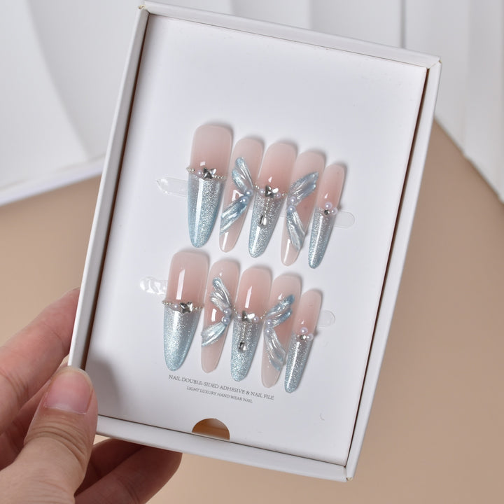 Künstlerisches 3D-Lace-verziertes Press-On-Nagelset Karnz