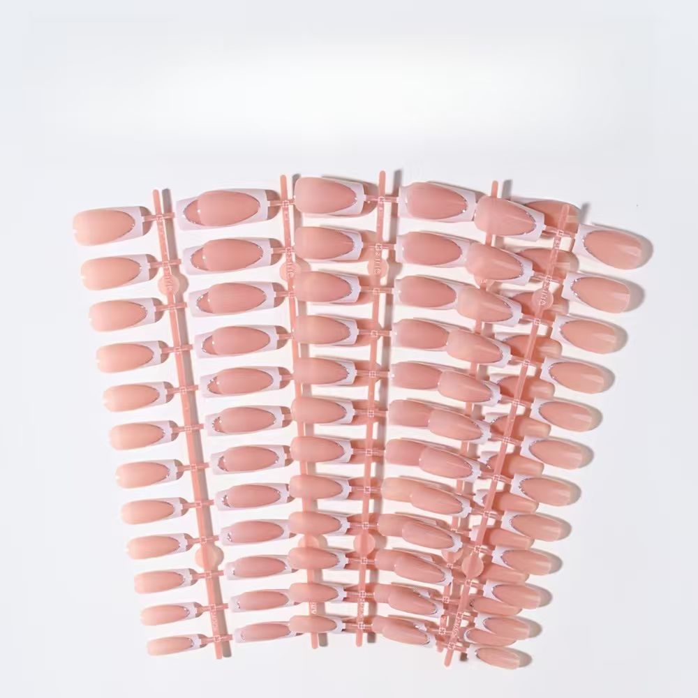 Elegantes Acryl-Nägel-Set Karnz