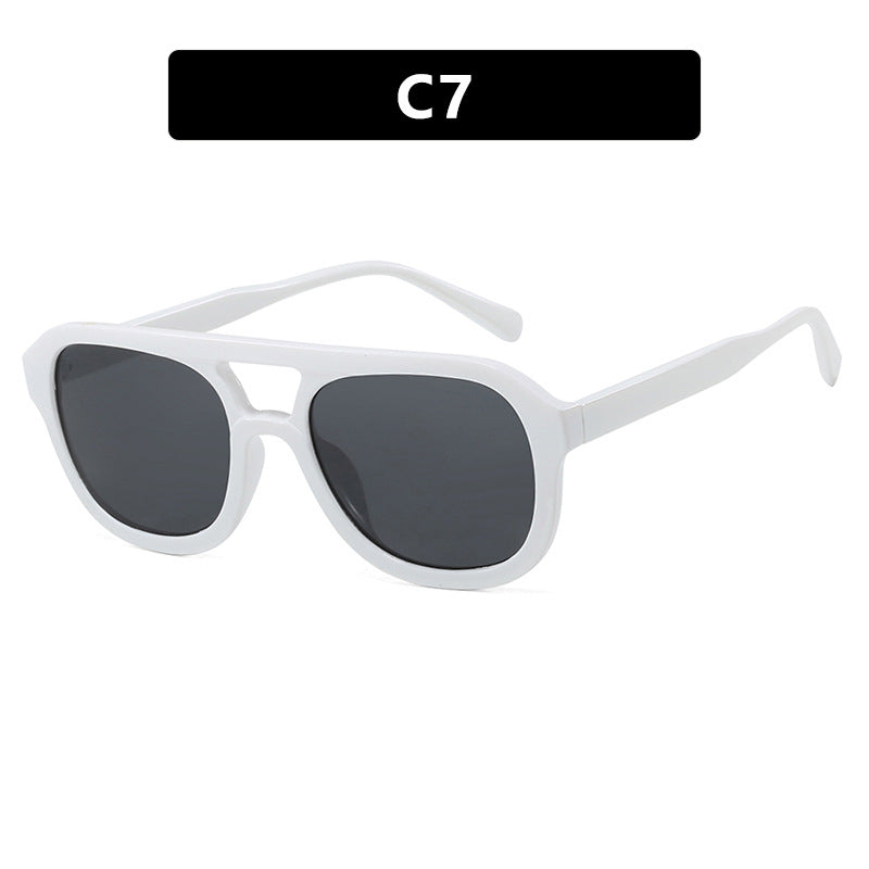 Damen modische Sportsonnenbrille mit breitem, flexiblen Rahmen Karnz