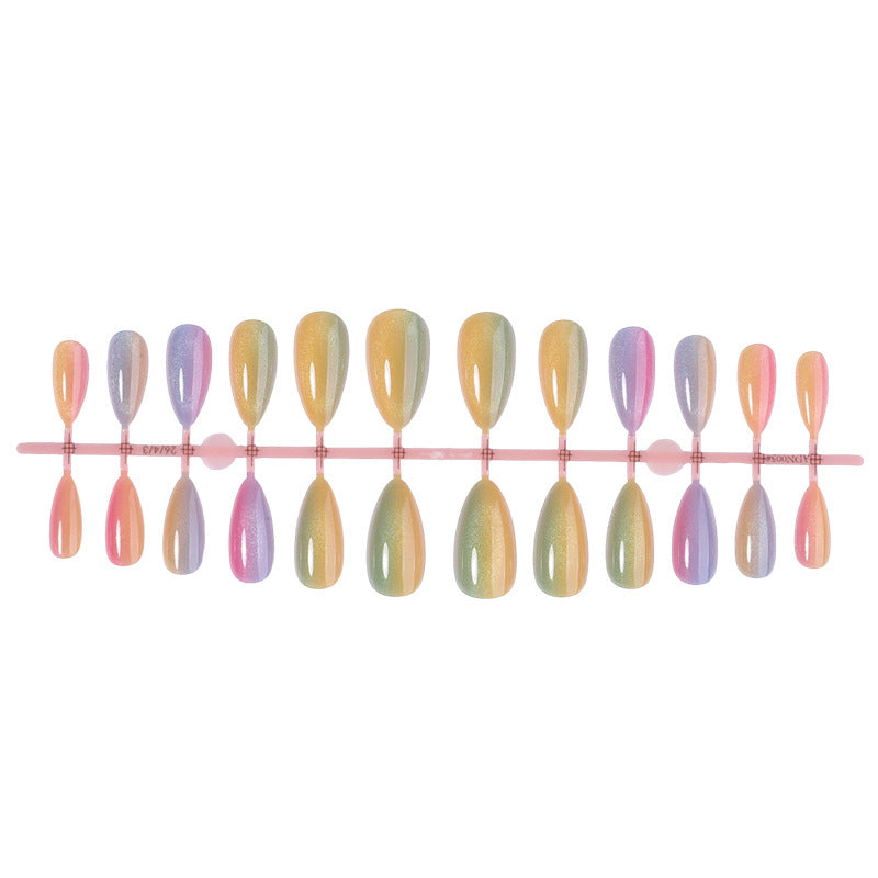 Elegantes und kreatives Kunstnagelset Karnz