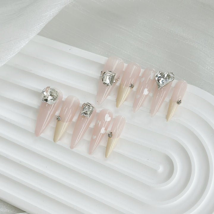Elegante mit Strass besetzte Press-On Nägel