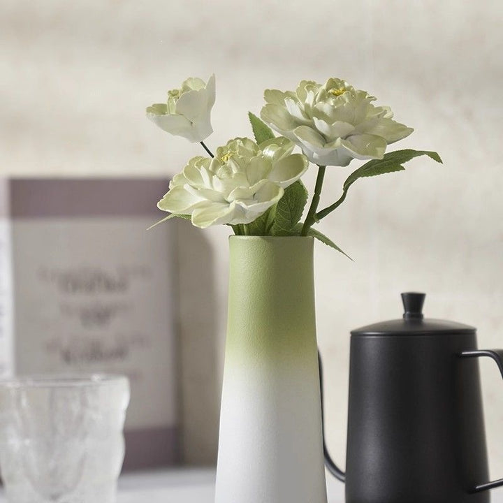Elegante Keramikblumen-Vase