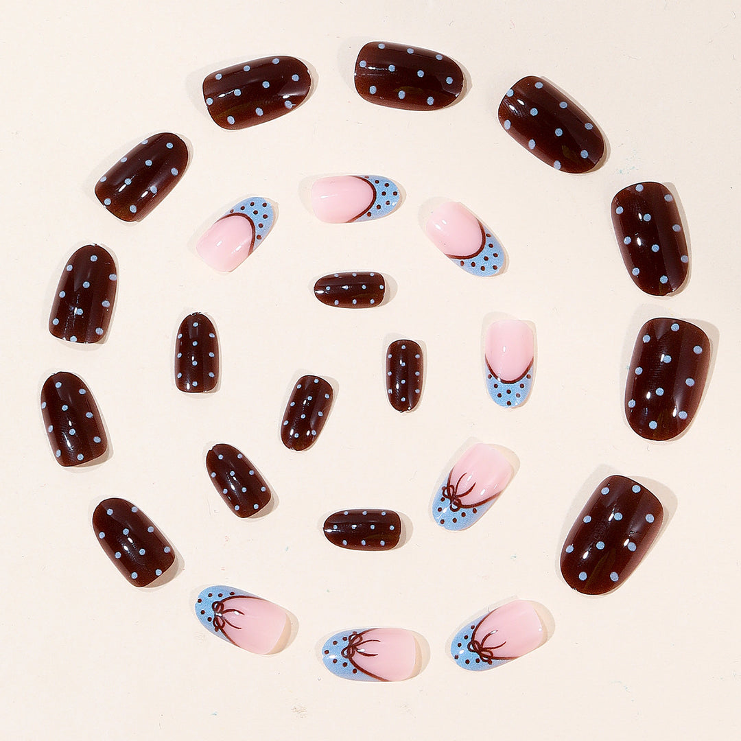 Künstlerisches Gel-Nagelkunst-Design Karnz