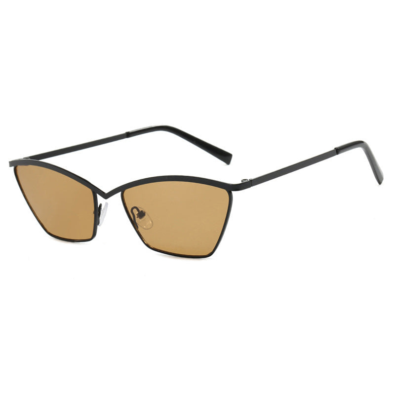 Damen modische Cat-Eye Sonnenbrille mit elegantem Metallgestell Karnz