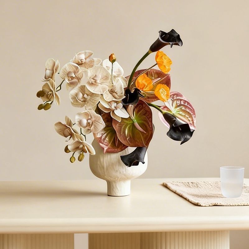 Luxuriöse Orchideenblumenarrangement