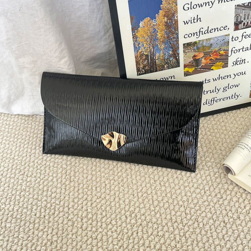 Elegante Patelleder Abend-Clutch