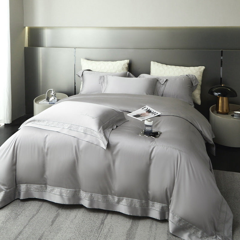 Luxuriöses Seide-Effekt Satin Bettbezug-Set mit gesticktem Blumenrand