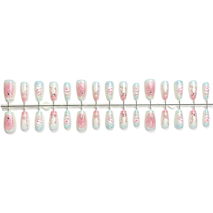 Künstlerisches Press-On Nageldesign