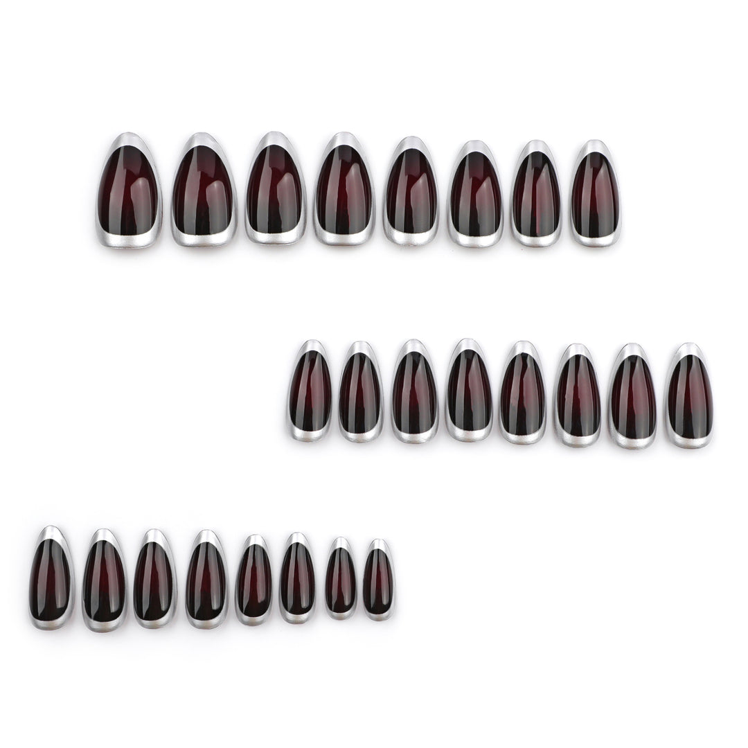 Stylische Stiletto-Nägel mit elegantem Glanz Karnz