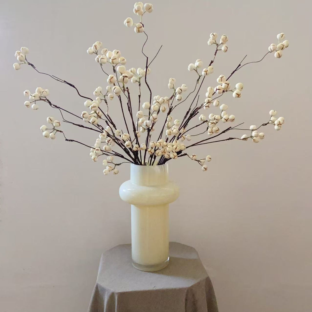Dekorative Blumenstielanordnung