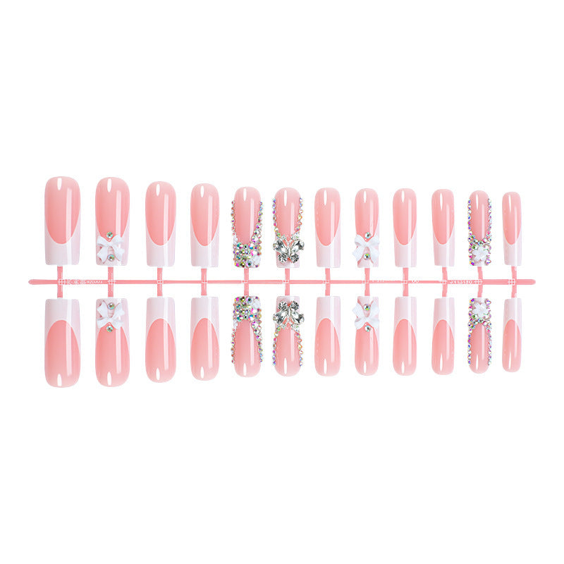 Dekorativer Press-On-Nail-Art-Set mit Strass-Akzenten Karnz