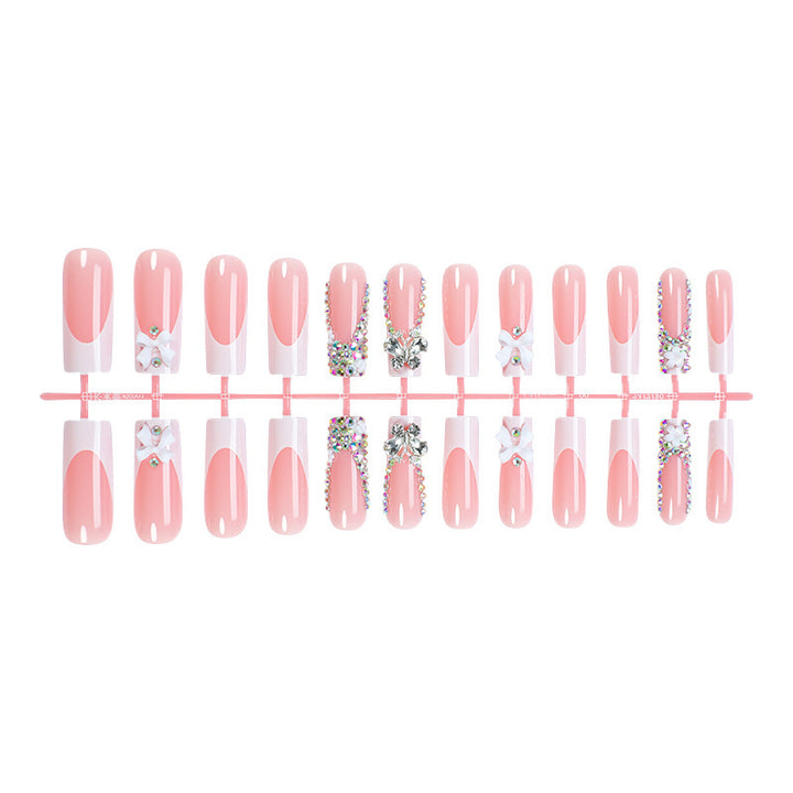 Dekorativer Press-On-Nail-Art-Set mit Strass-Akzenten Karnz