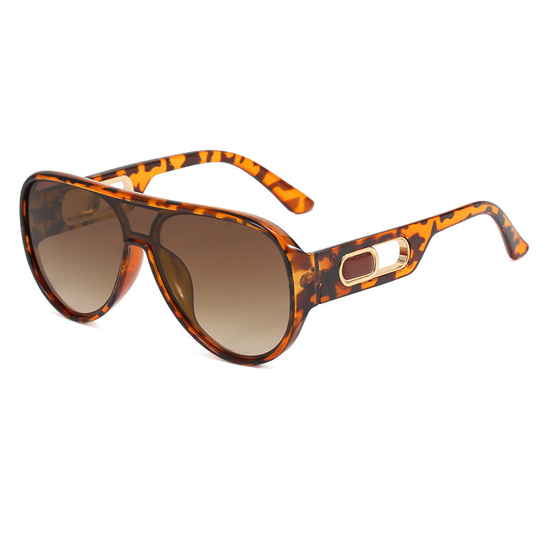 Damen Elegante Oversize-Sonnenbrille mit Designer-Details Karnz