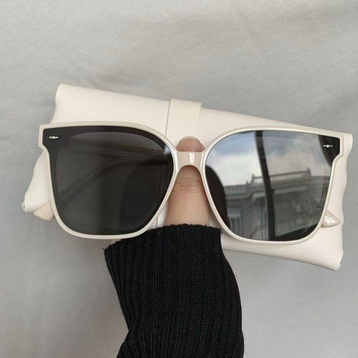 Damen stilvolle Sonnenbrille mit modischem Hingucker Karnz