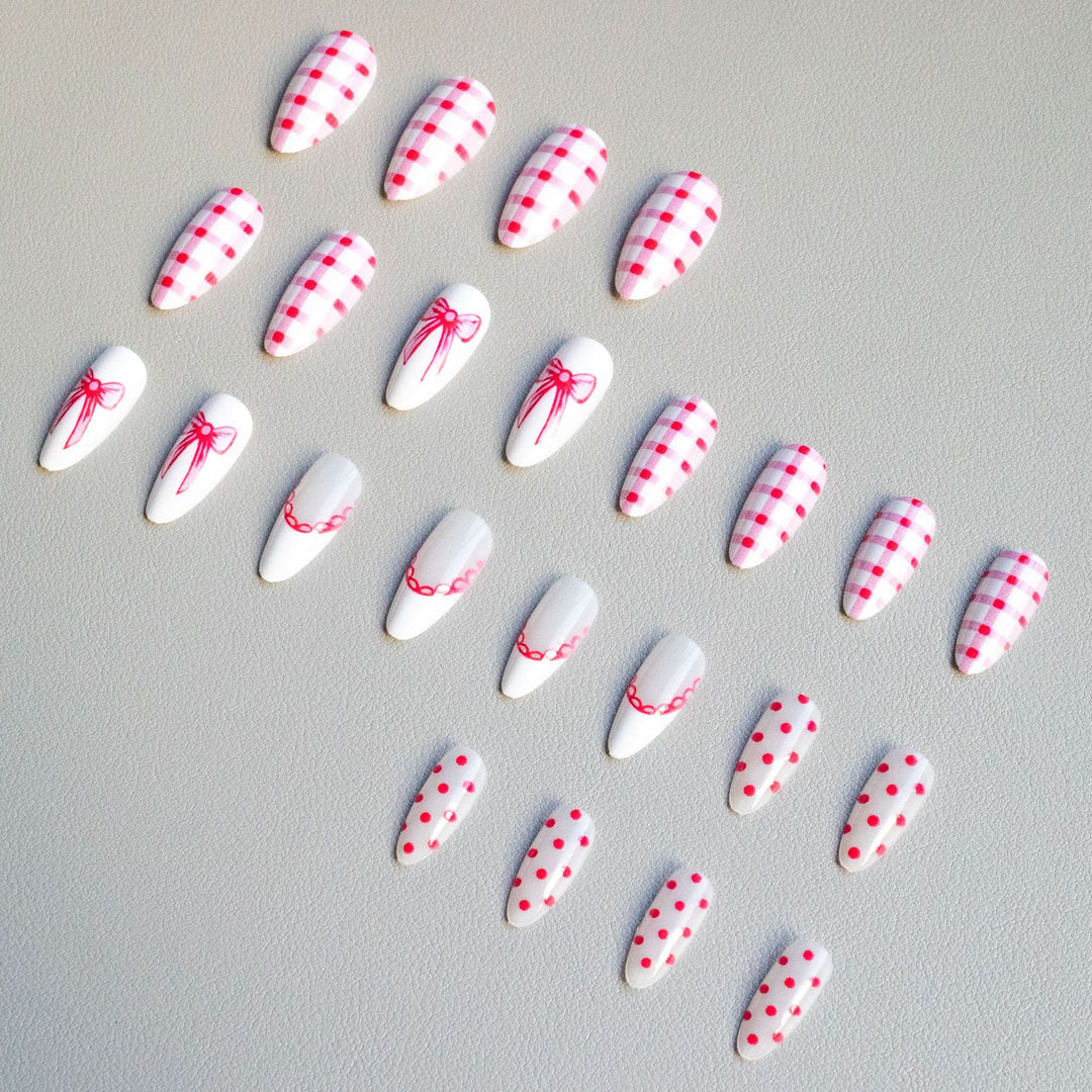 Kreatives, mit einer Schleife verziertes Acryl-Nagelkunst-Set