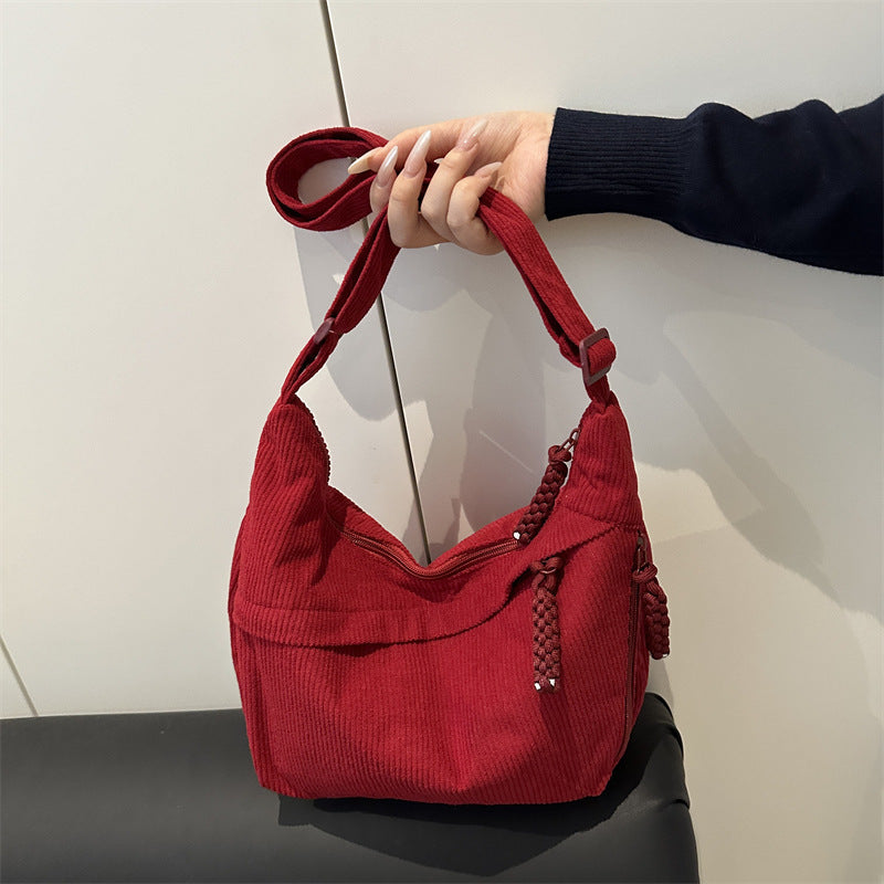 Umweltfreundliche gerippte Crossbody-Tasche Karnz