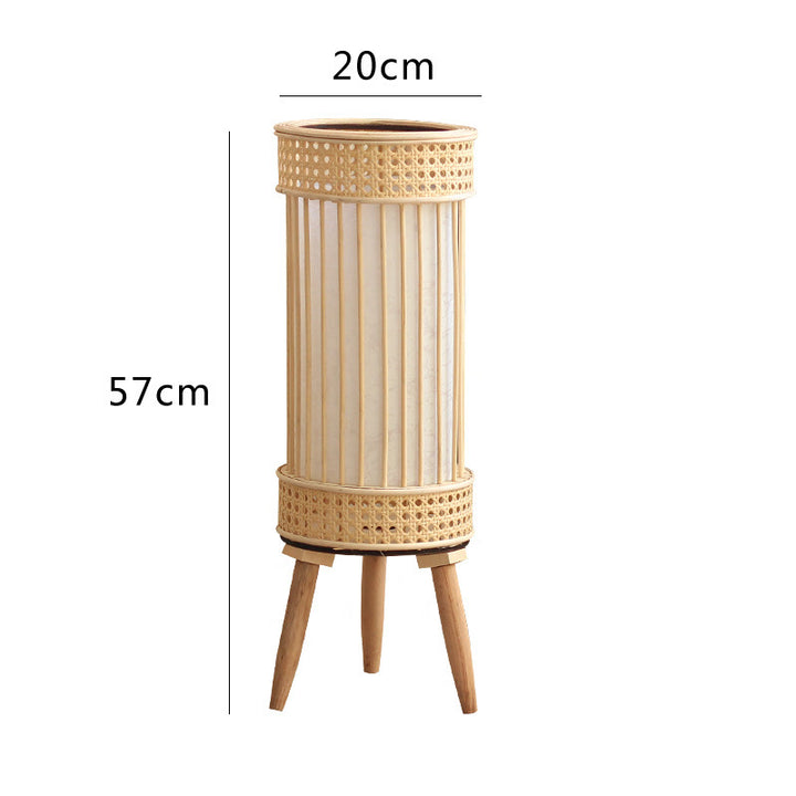 Stilvolle Stehlampe im modernen Design Karnz