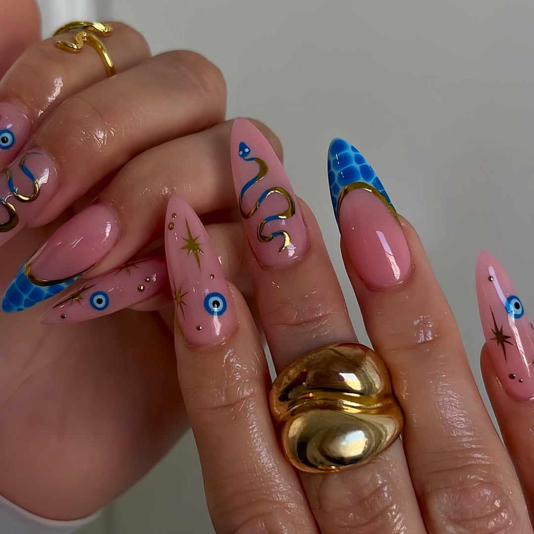 Fantasy-Themen Stiletto Press-On Nail Art Karnz
