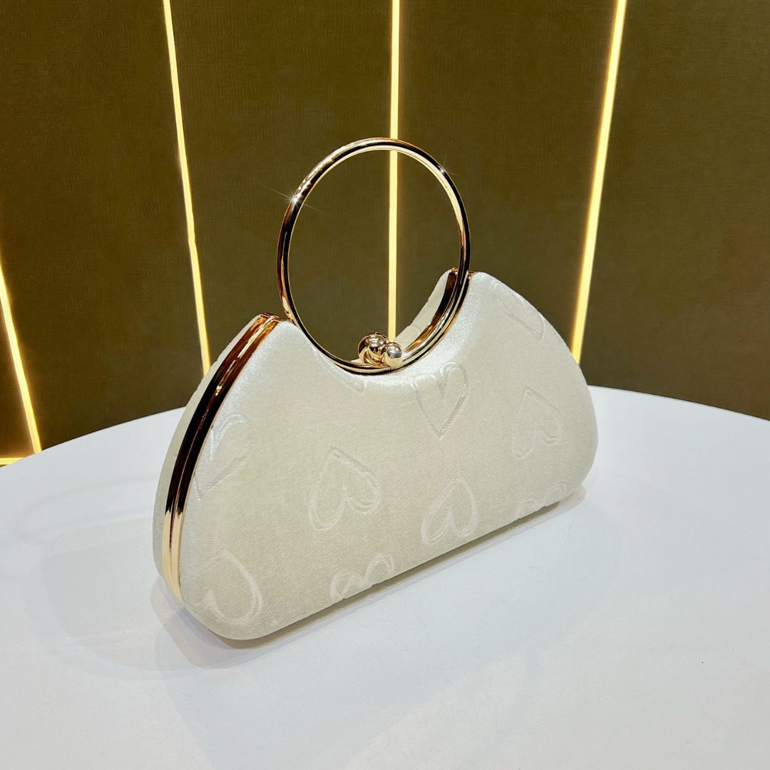 Herz-verzierte Handtasche
