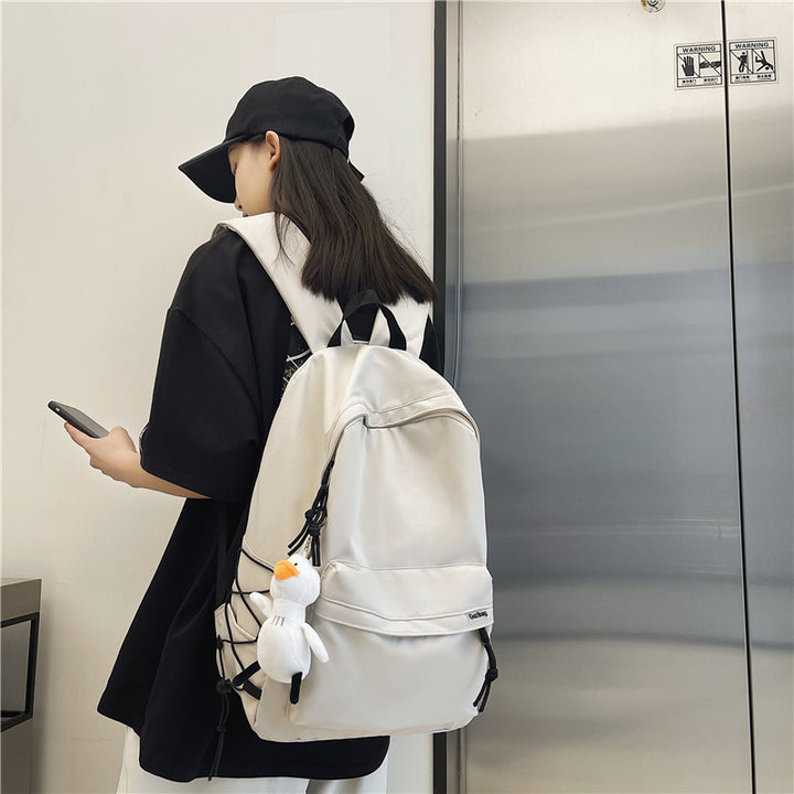Vielseitiger lässiger Rucksack mit Plüsch Charm Karnz