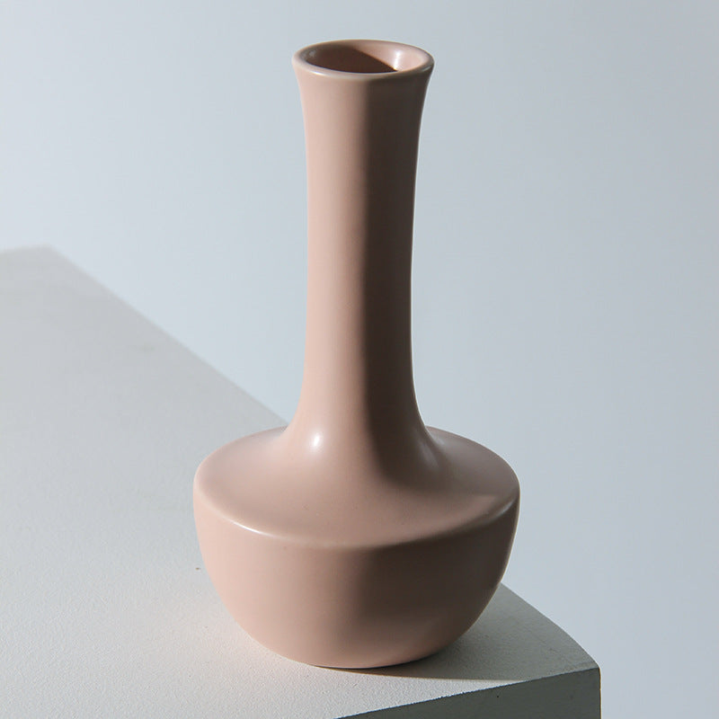 Minimalistische Keramikvase