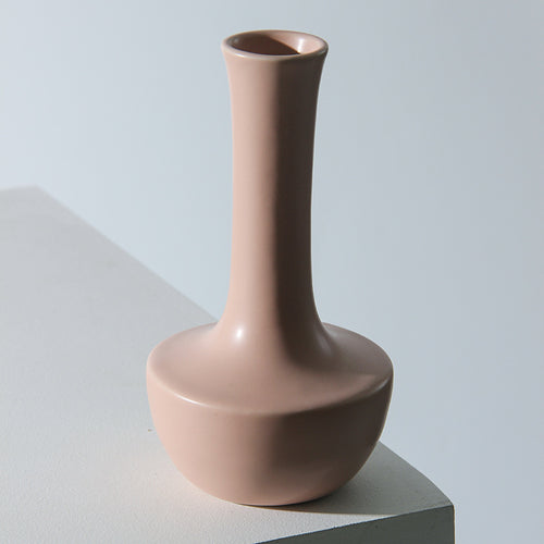 Minimalistische Keramikvase