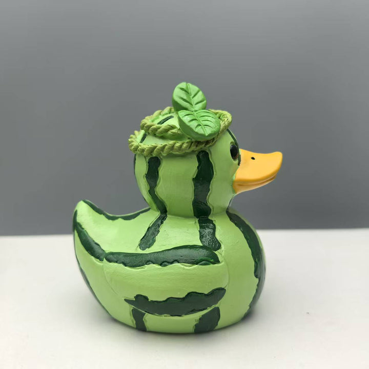 Lustige Gummiente mit Erdbeermotiv Karnz