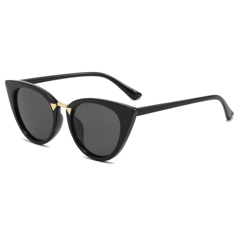 Damen Cat-Eye Sonnenbrille mit elegantem goldenen Detail Karnz