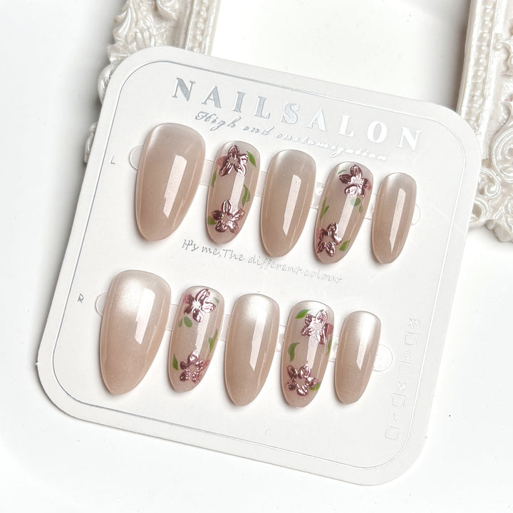 Elegantes Florales Akzent Press-On Nail Set
