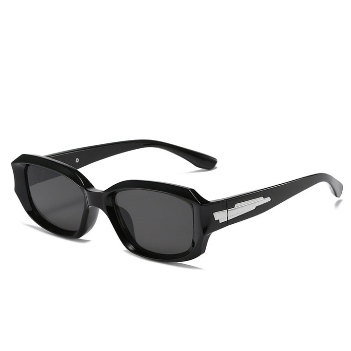 Retro-inspirierte winkelförmige Sonnenbrille mit einzigartigen dekorativen Details Karnz