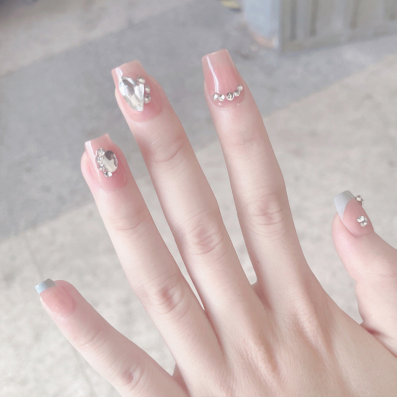 Dekoratives Press-On Nagelkunst-Set Karnz