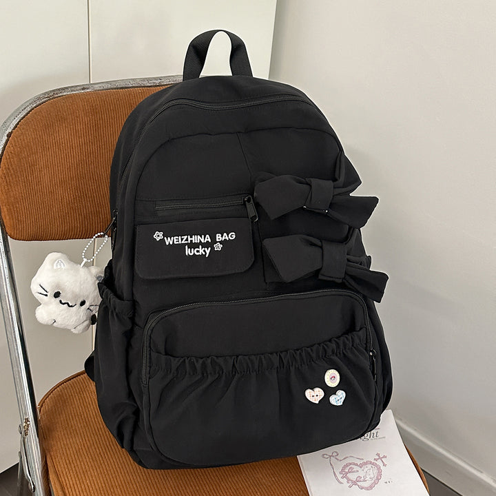 Stylischer Rucksack mit Bogenakzenten Karnz