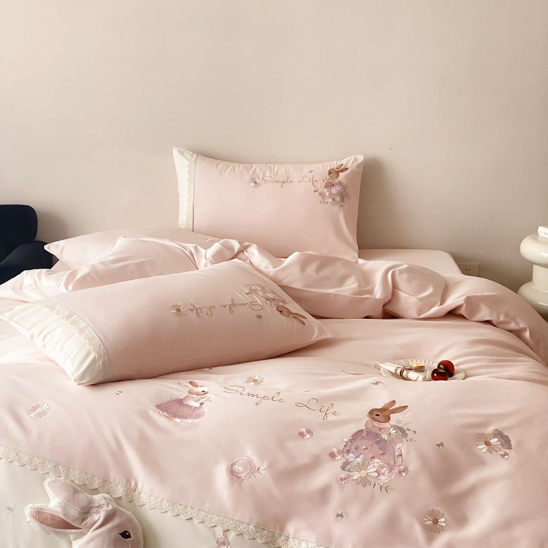 Besticktes Bunny Baumwollsatin Bettbezug Set mit Spitzenverzierung Kissenbezügen