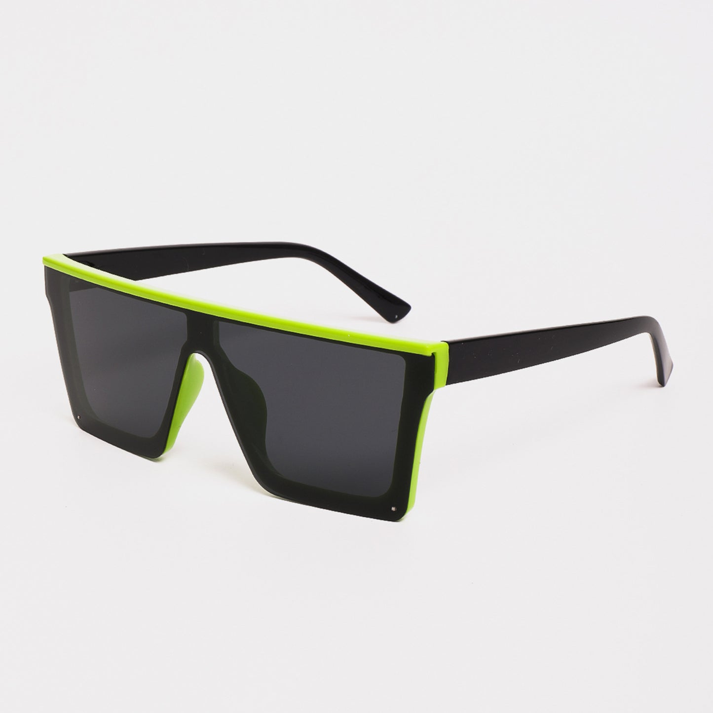 Damen oversized Sonnenbrille im futuristischen Design Karnz