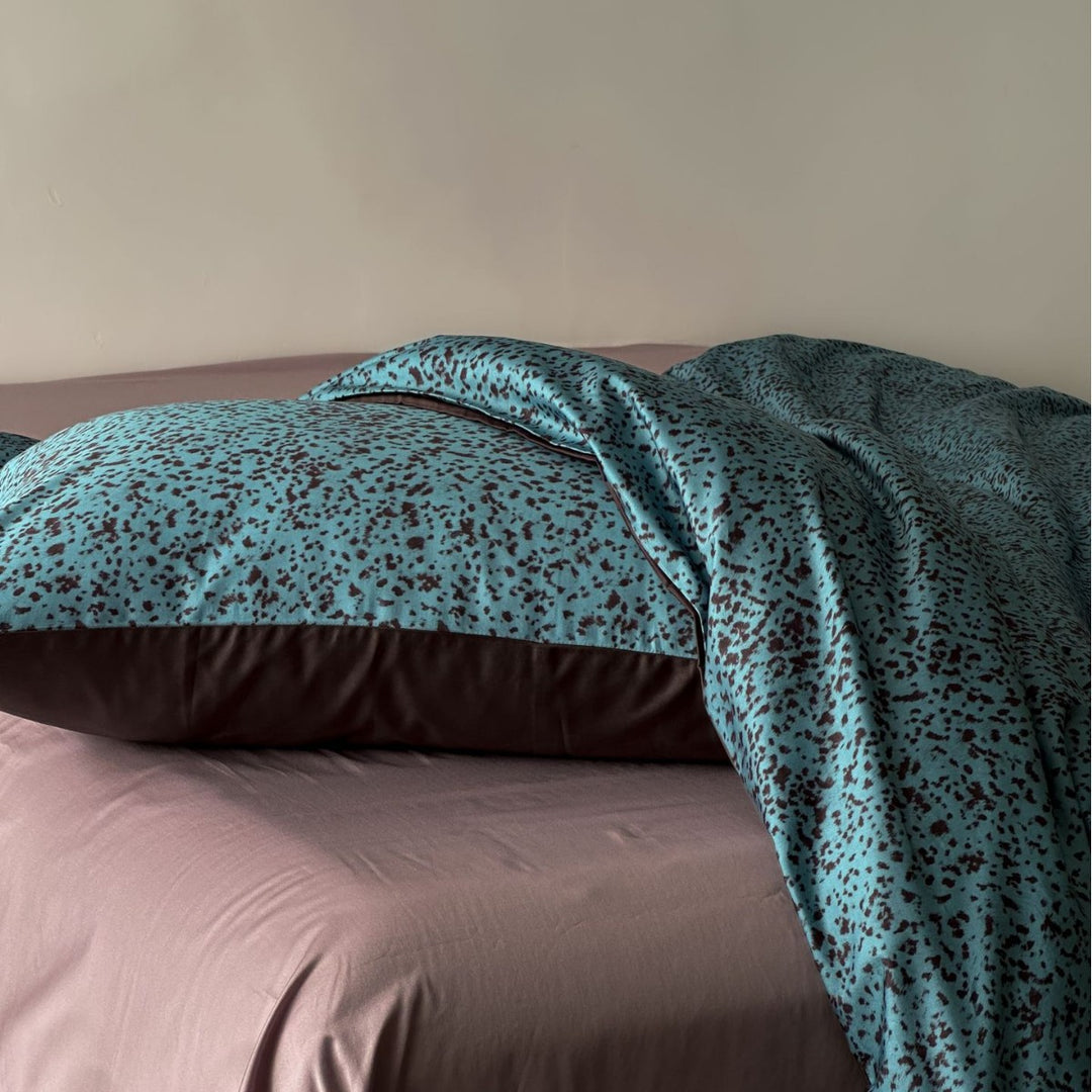 Atmungsaktives Baumwoll-Percale Wendebettbezug-Set mit Mini-Sprenkel-Druck und verdecktem Knopfverschluss