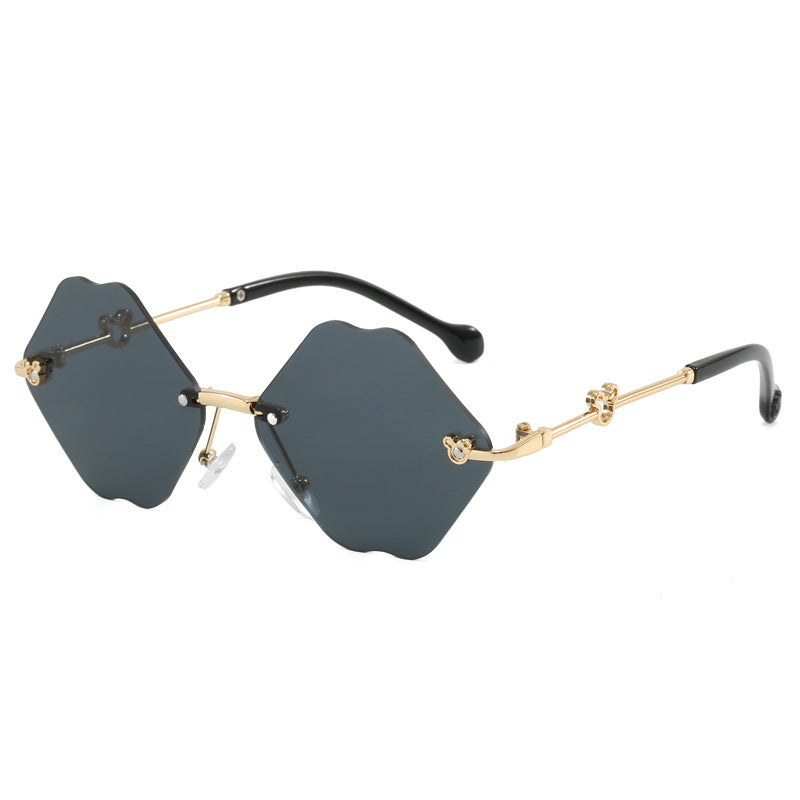 Damen geometrische Oversized-Sonnenbrille mit detailliertem, luxuriösem Rahmen Karnz