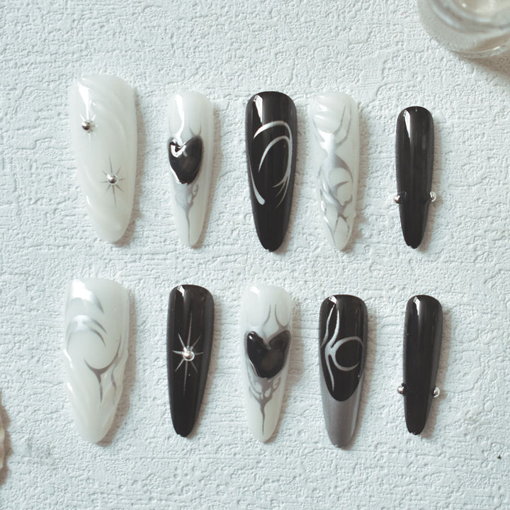 Künstlerische Stiletto-Nagelverlängerungen Karnz