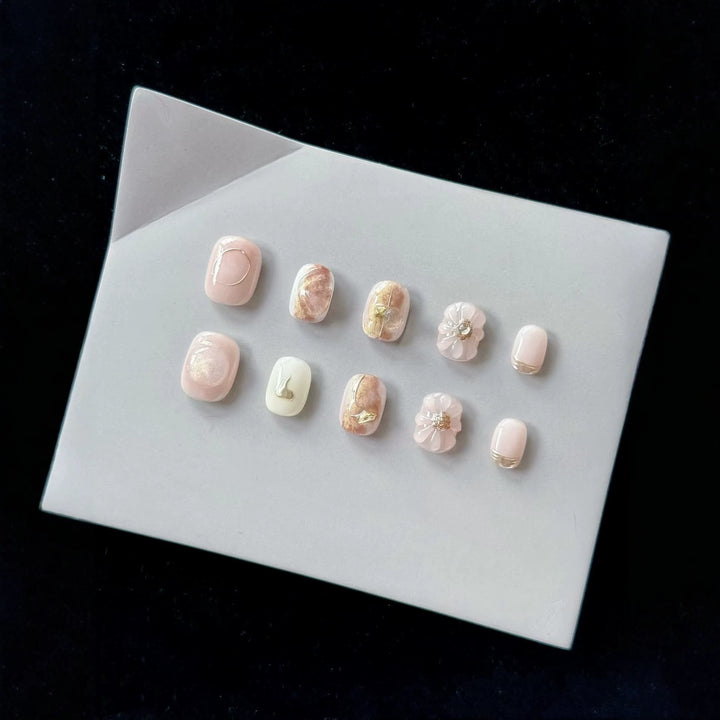 Künstlerisches Floral-Nagelset