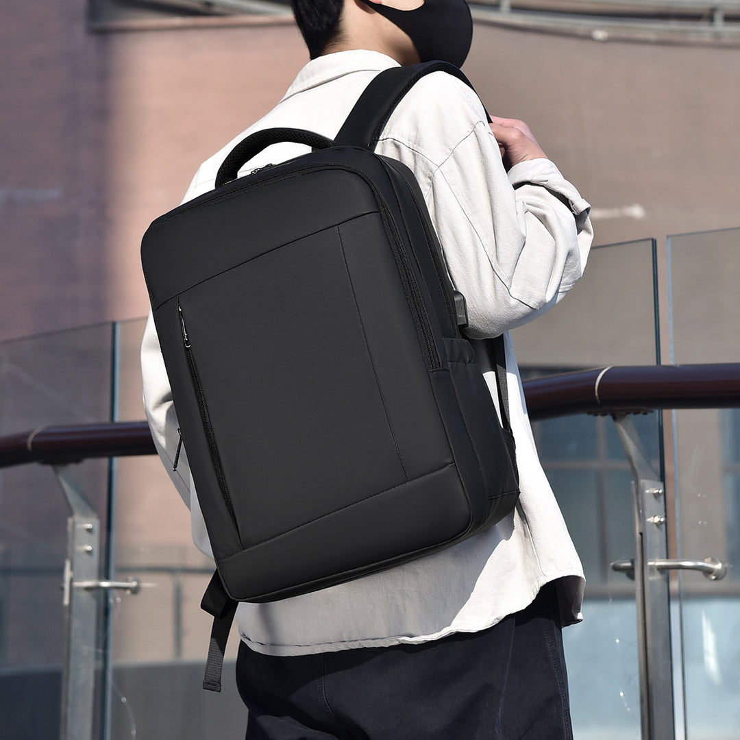 Sleek Ergonomischer Reise-Rucksack Karnz