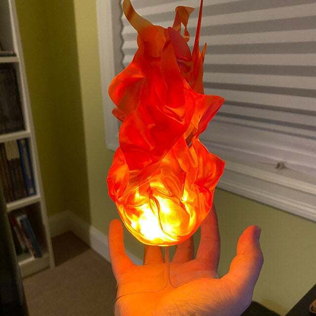 Dekorative LED Flammenskulptur