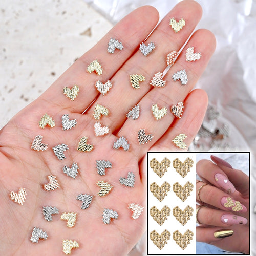 Herzförmige Nagelkunst Charms